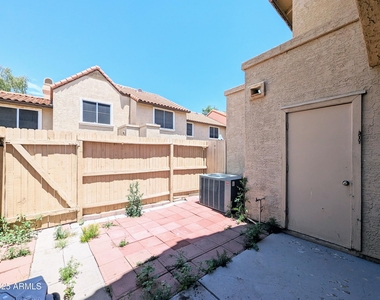 4601 N 102nd Avenue - Photo Thumbnail 40