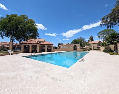 4601 N 102nd Avenue - Photo Thumbnail 45