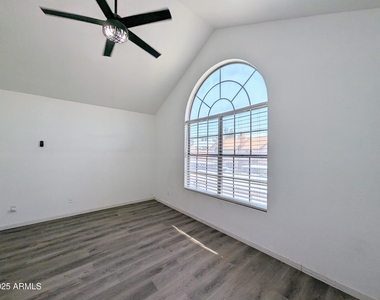 4601 N 102nd Avenue - Photo Thumbnail 36