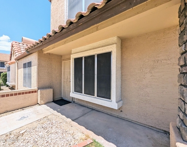 4601 N 102nd Avenue - Photo Thumbnail 4