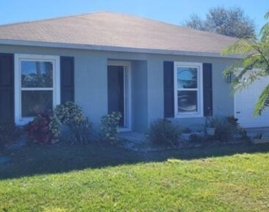 574 Nw Archer Avenue - Photo Thumbnail 1