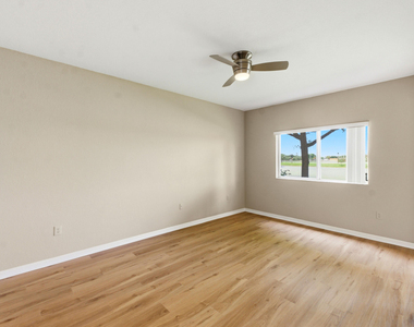 7765 Yardley Drive - Photo Thumbnail 20