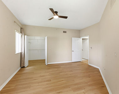 7765 Yardley Drive - Photo Thumbnail 14
