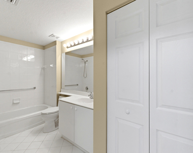 7765 Yardley Drive - Photo Thumbnail 18