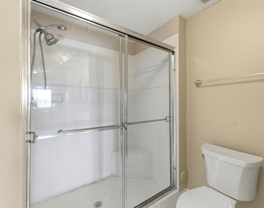 7765 Yardley Drive - Photo Thumbnail 24
