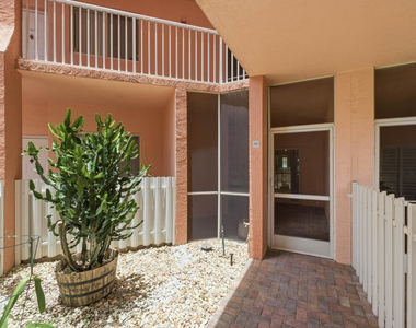 7765 Yardley Drive - Photo Thumbnail 4