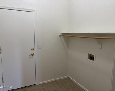 628 E Ranch Road - Photo Thumbnail 13
