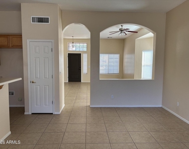 628 E Ranch Road - Photo Thumbnail 4