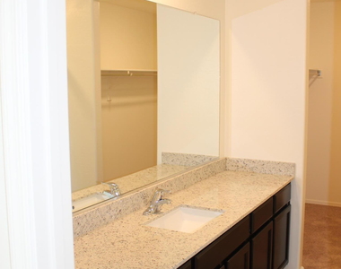 1552 E Inouye Drive - Photo Thumbnail 17