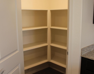 1552 E Inouye Drive - Photo Thumbnail 6
