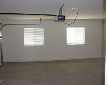 1552 E Inouye Drive - Photo Thumbnail 10