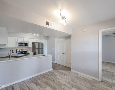 8787 E Mountain View Road - Photo Thumbnail 10