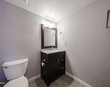 8787 E Mountain View Road - Photo Thumbnail 22