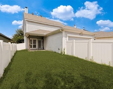 11012 Dillon Street - Photo Thumbnail 9
