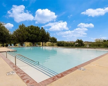 11012 Dillon Street - Photo Thumbnail 11