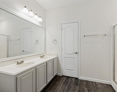 11012 Dillon Street - Photo Thumbnail 8