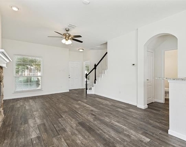 11012 Dillon Street - Photo Thumbnail 3