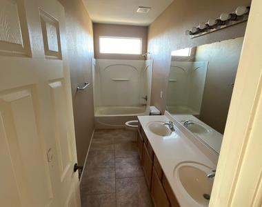 39203 N Carolina Avenue - Photo Thumbnail 25