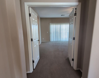 39203 N Carolina Avenue - Photo Thumbnail 68