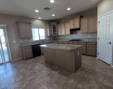 39203 N Carolina Avenue - Photo Thumbnail 86
