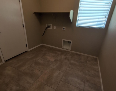 39203 N Carolina Avenue - Photo Thumbnail 47