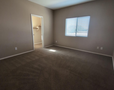 39203 N Carolina Avenue - Photo Thumbnail 60