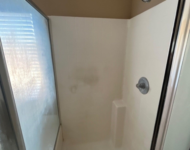 39203 N Carolina Avenue - Photo Thumbnail 15