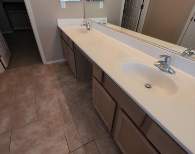 39203 N Carolina Avenue - Photo Thumbnail 73