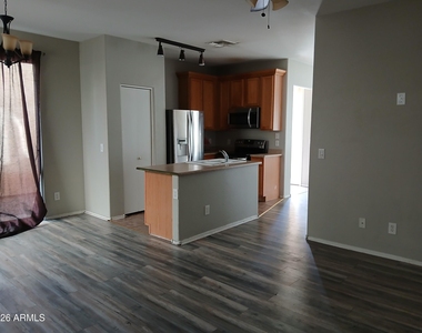 1410 E Mobile Lane - Photo Thumbnail 1