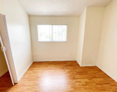 3409 Nw 44th Street - Photo Thumbnail 16