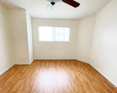 3409 Nw 44th Street - Photo Thumbnail 13