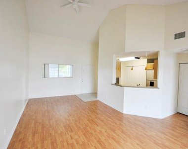 3409 Nw 44th Street - Photo Thumbnail 9