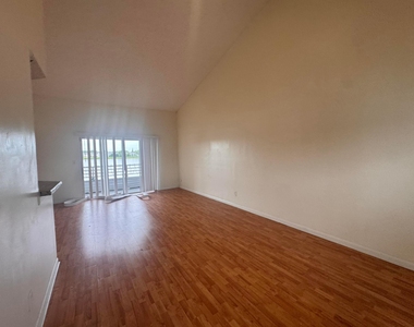 3409 Nw 44th Street - Photo Thumbnail 21