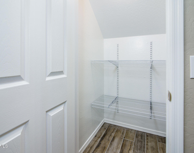 43395 W Wild Horse Trail - Photo Thumbnail 16
