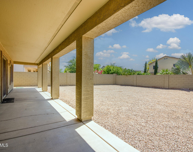 43395 W Wild Horse Trail - Photo Thumbnail 3