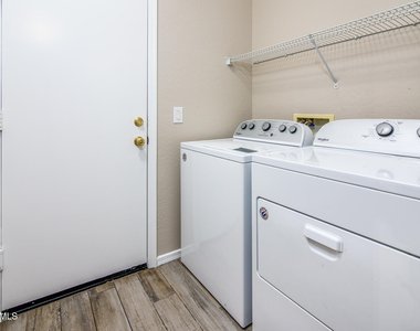 43395 W Wild Horse Trail - Photo Thumbnail 31