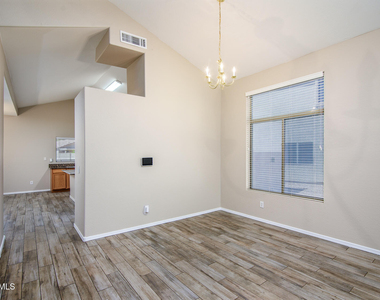 43395 W Wild Horse Trail - Photo Thumbnail 10