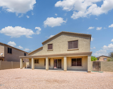 43395 W Wild Horse Trail - Photo Thumbnail 6