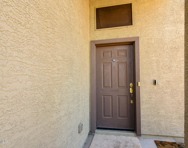 43395 W Wild Horse Trail - Photo Thumbnail 7