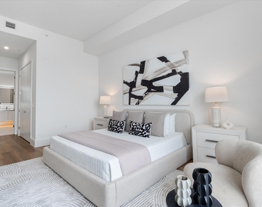 220 Lake Shore Drive - Photo Thumbnail 15