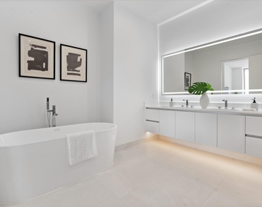 220 Lake Shore Drive - Photo Thumbnail 16