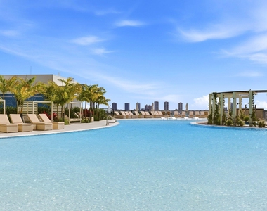 220 Lake Shore Drive - Photo Thumbnail 34