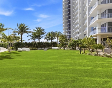 220 Lake Shore Drive - Photo Thumbnail 44