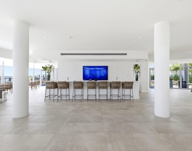 220 Lake Shore Drive - Photo Thumbnail 38