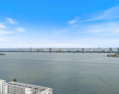 220 Lake Shore Drive - Photo Thumbnail 24