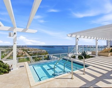 220 Lake Shore Drive - Photo Thumbnail 30