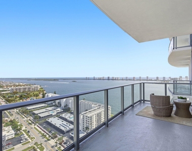 220 Lake Shore Drive - Photo Thumbnail 27