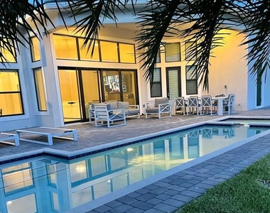 6930 Nw 27th Avenue - Photo Thumbnail 14