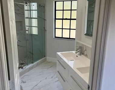 9015 W Sunrise Boulevard - Photo Thumbnail 15