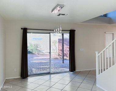 17606 N 17th Place - Photo Thumbnail 2